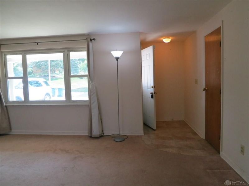 7001 Charing Court, Huber Heights, OH 45424 Photo 7