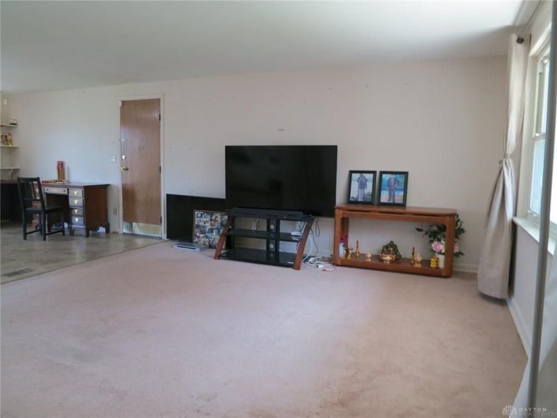7001 Charing Court, Huber Heights, OH 45424 Photo 8