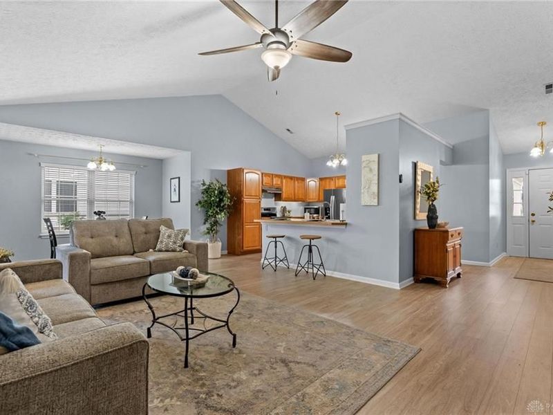 498 Kathys Way, Xenia, OH 45385 Photo 7