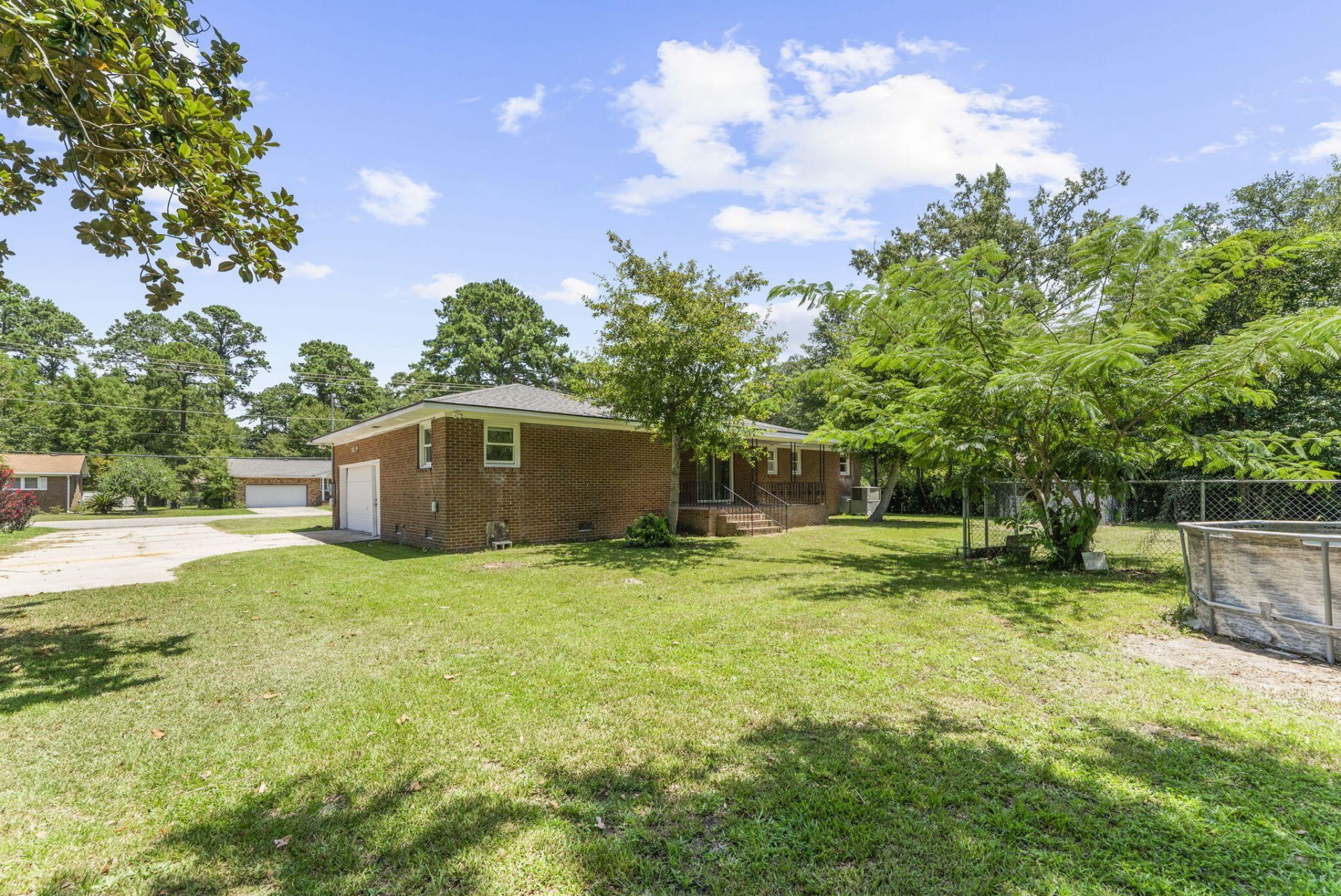 110 Farmhill Drive Photo 23