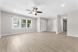 110 Farmhill Drive photo 4