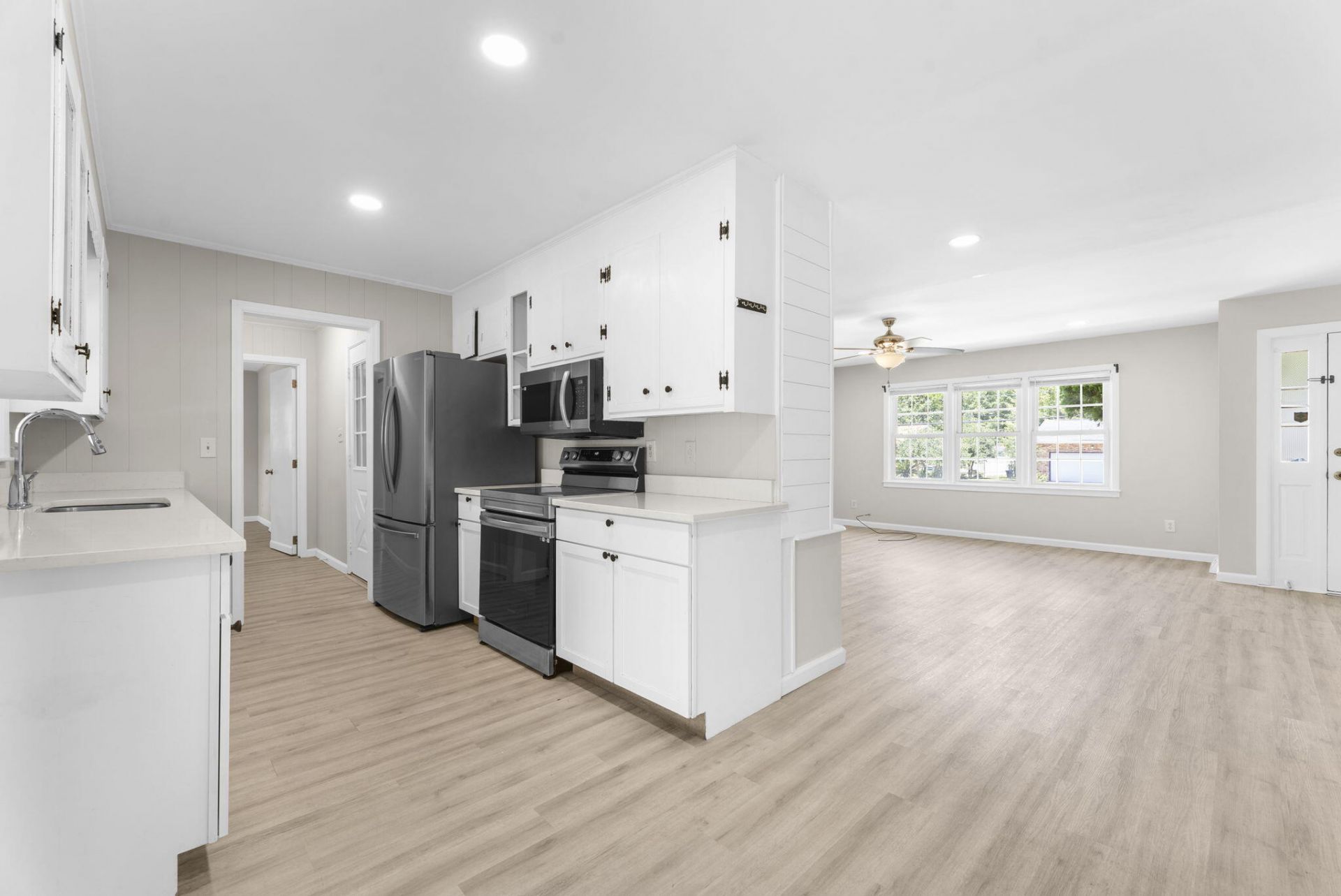110 Farmhill Drive Photo 6