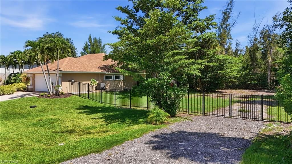7407 Cobb Rd, Bokeelia, FL 33922 Photo
