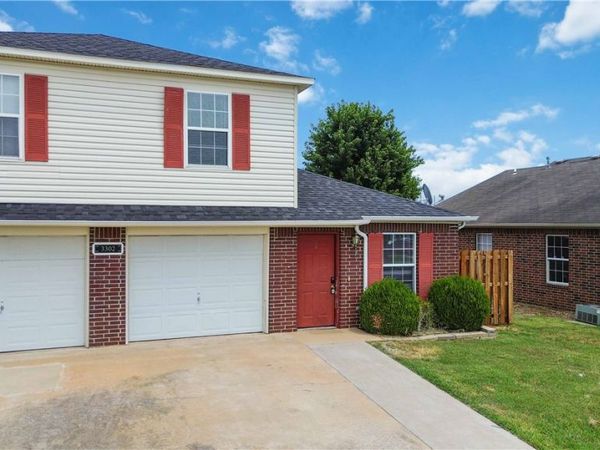 3302 SW Landau Court , Bentonville, AR 72712