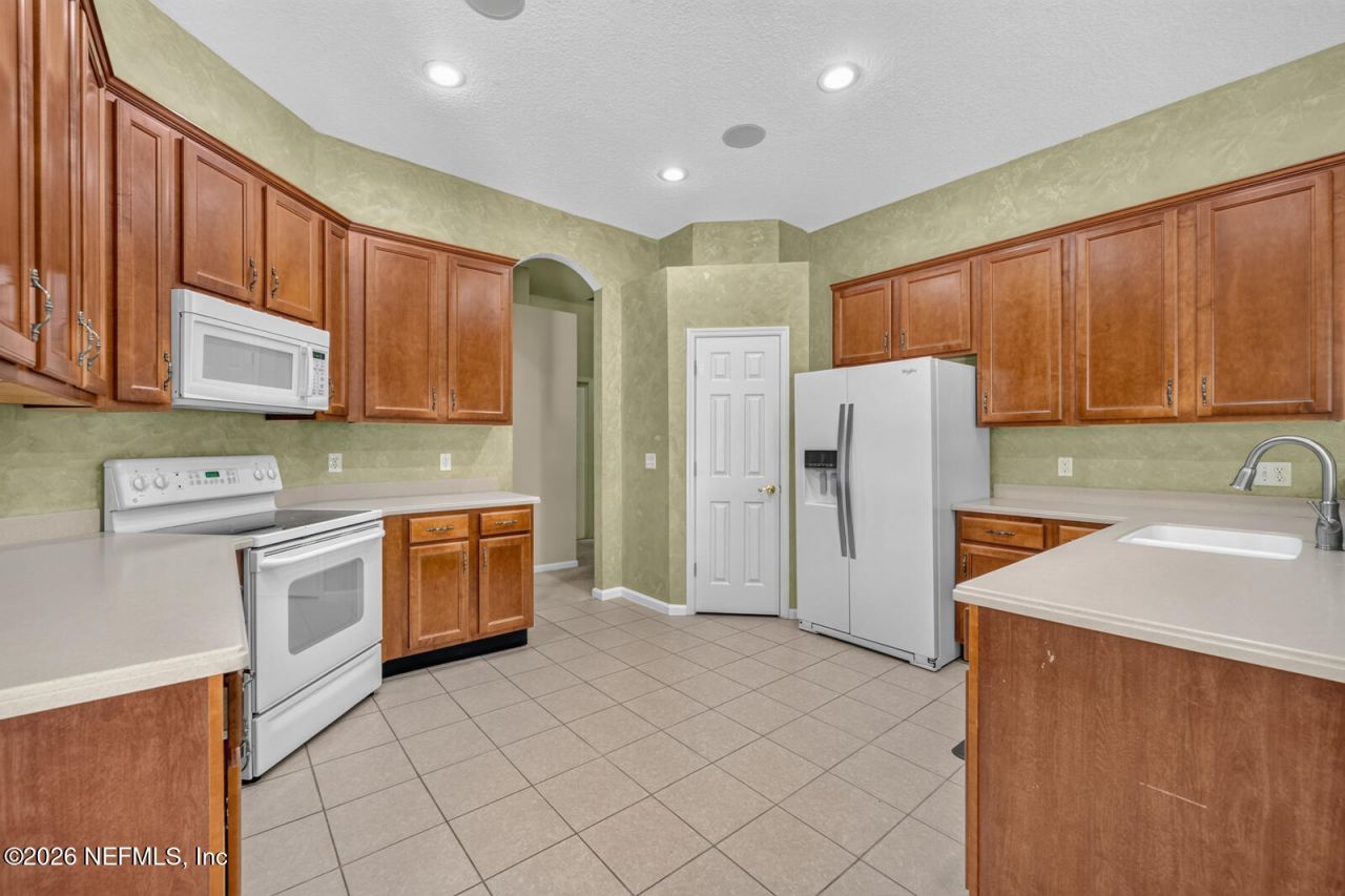 11032 S Royal County Drive, Jacksonville, FL 32221 Photo