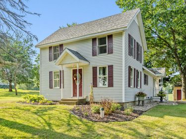 3082 Pine Lake Street, Niles, MI 49120