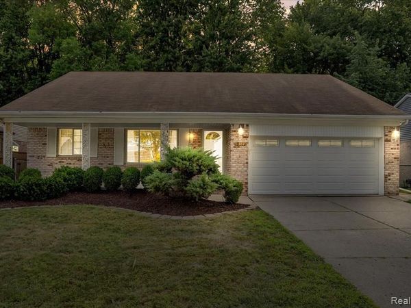 9437 Continental Drive, Taylor, MI 48180