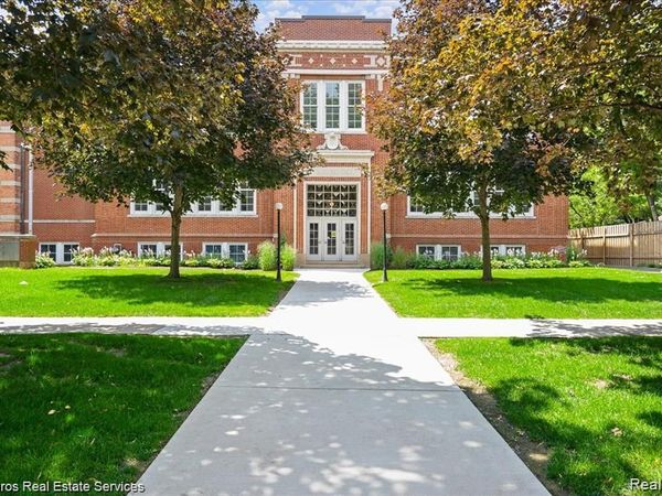 389 Saint Clair #305 , Grosse Pointe, MI 48230