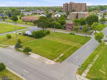 3545 Cochrane Street, Detroit, Mi 48208