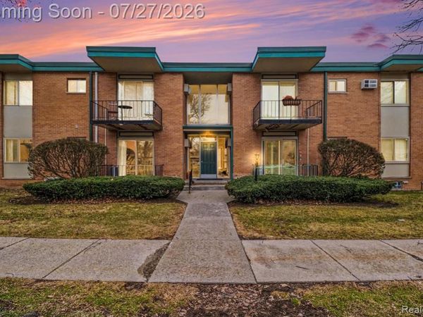 1840 Axtell Drive , Troy, MI 48084
