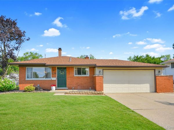 8573 San Marco Boulevard, Sterling Heights, Mi 48313