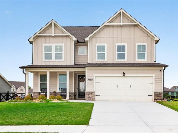 104 Grand Meadows Drive, Hoschton, GA 30548
