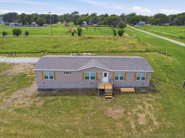 315 E Elevator Street , Delaware, OK 74027