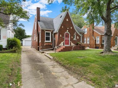 414 W LAWNDALE Avenue, Peoria, IL 61604