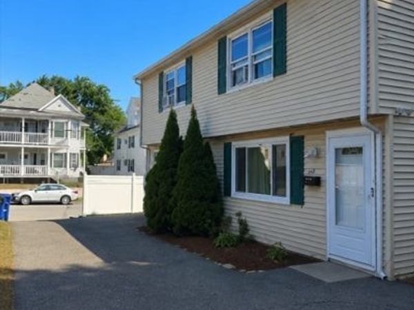 128-128A Bowdoin St, Lawrence, MA 01843