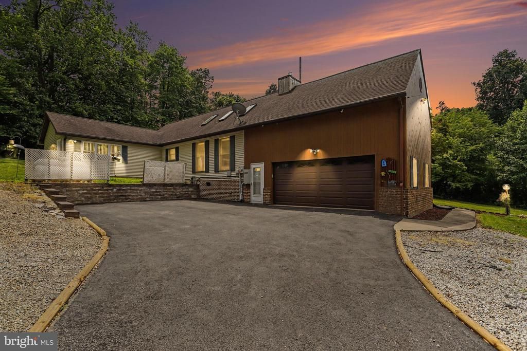 70 DEER LANE , HOLTWOOD, PA 17532