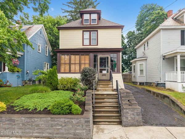 833 Harrison Avenue, Schenectady, NY 12306
