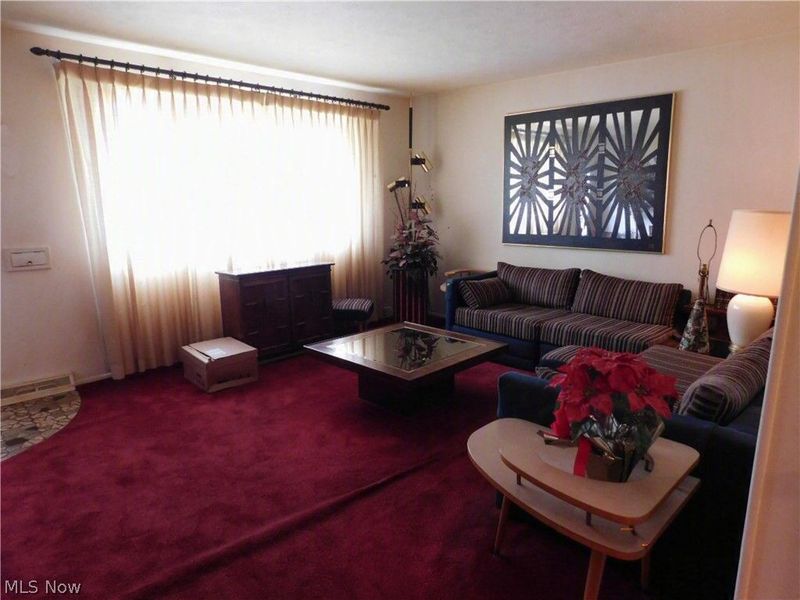 616 Judie Drive, Cleveland, OH 44109 Photo 10