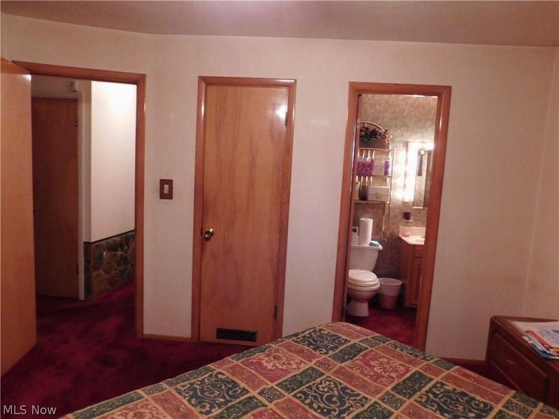 616 Judie Drive, Cleveland, OH 44109 Photo 25