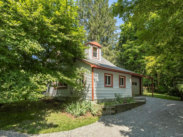 26 Hunns Lake Place , Stanfordville, NY 12581