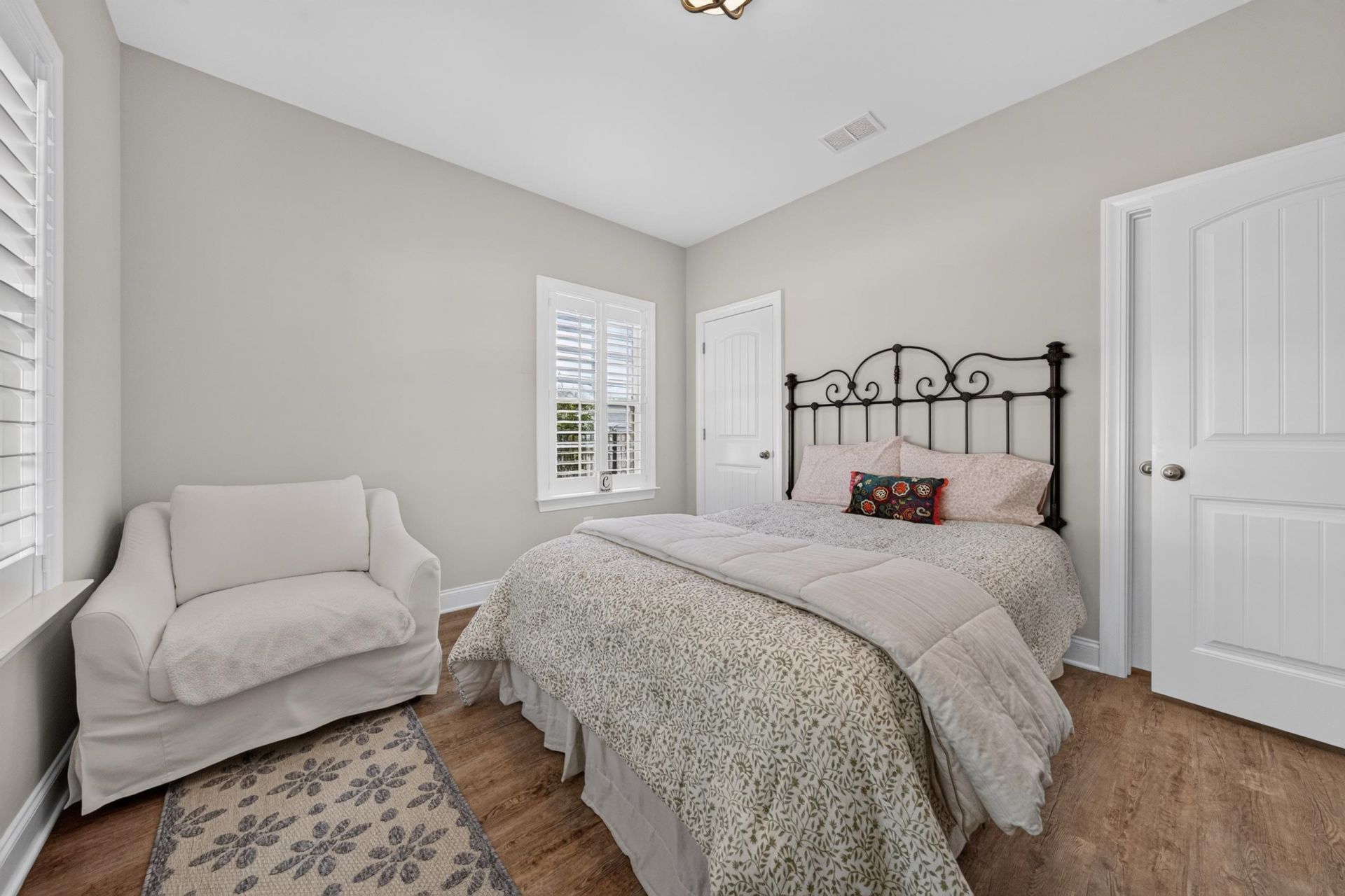 5 Turnbridge Ct.  Photo 33