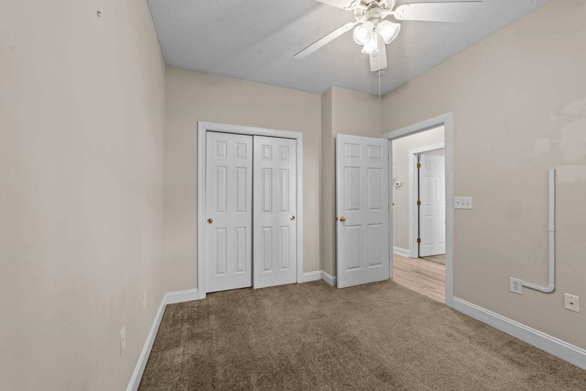120 Fountain Pointe Ln.  Photo 5