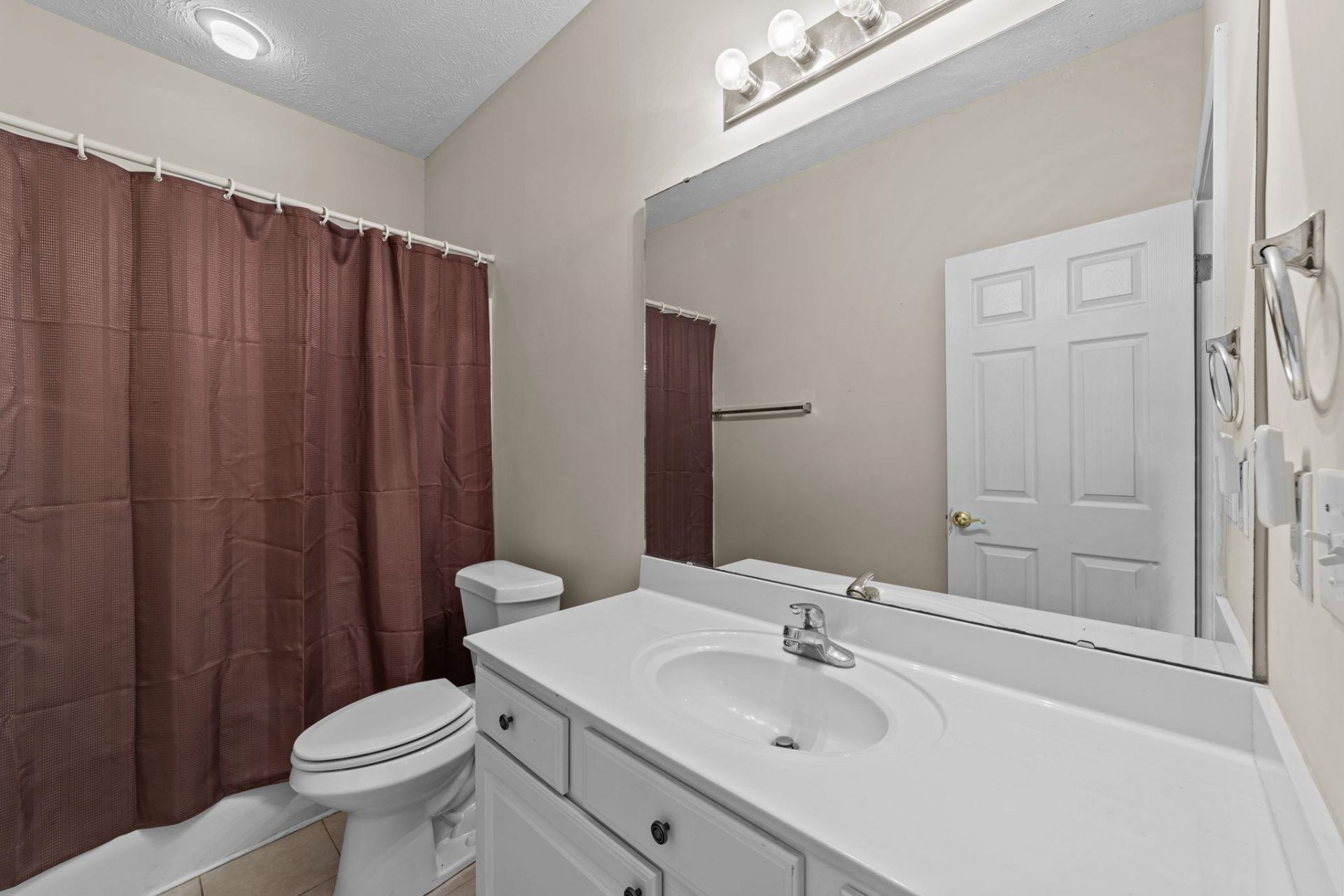 120 Fountain Pointe Ln.  Photo 8