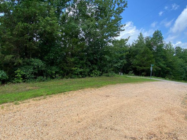 11 BALD EAGLE DR, Morris Chapel, TN 38361