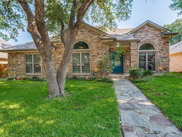 755 Red River Trail , Irving, TX 75063