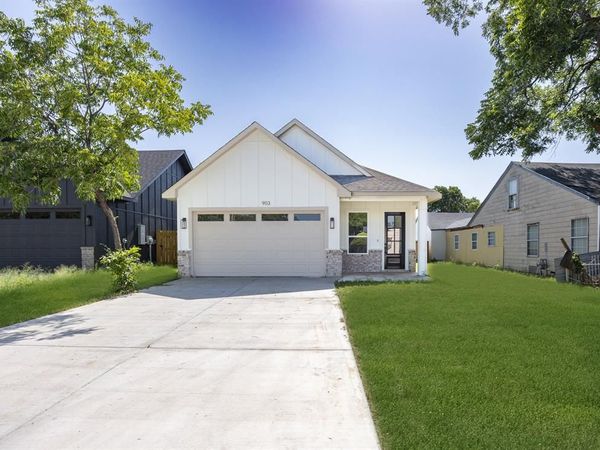 903 S Ayers Avenue, Fort Worth, TX 76103