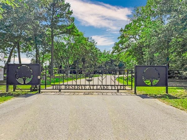 14643 Reserve Court , Tyler, TX 75707