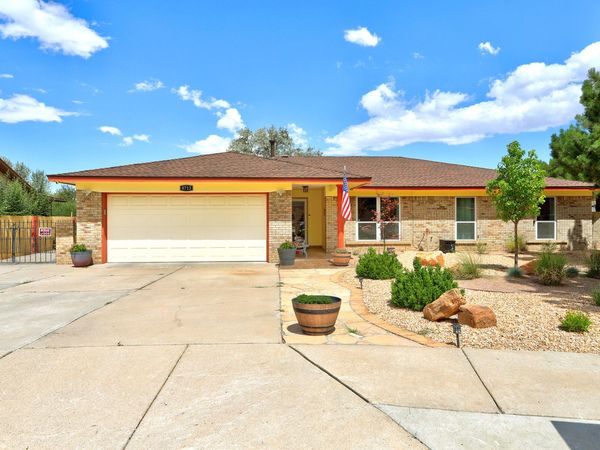 8713 Supreme Court NE, Albuquerque, NM 87109
