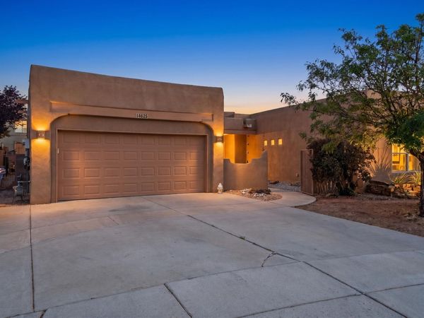 4625 Arlington Avenue NW, Albuquerque, NM 87114