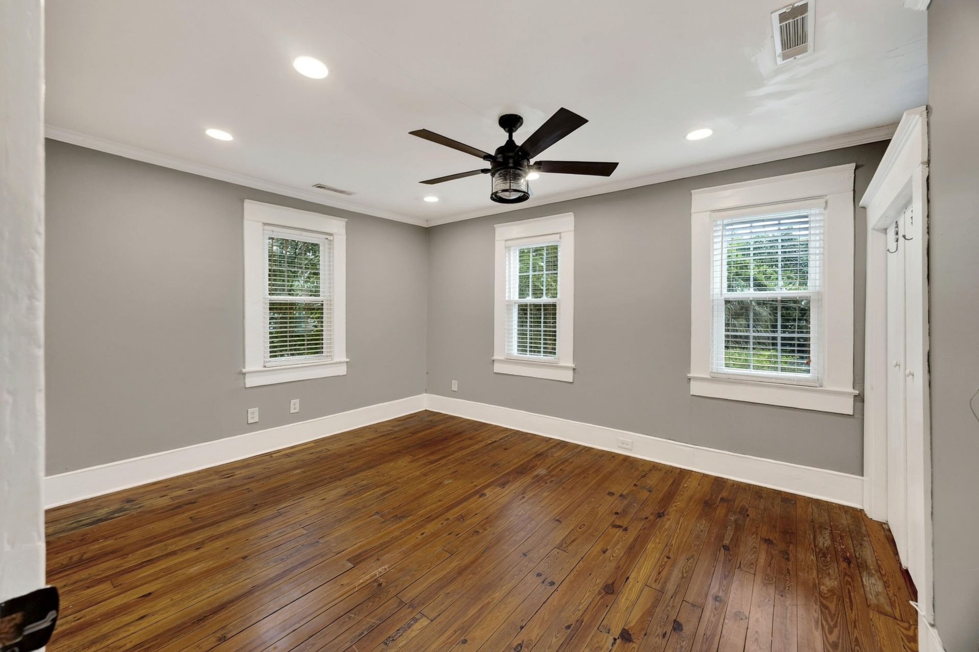 2 Middleton Place Photo 27