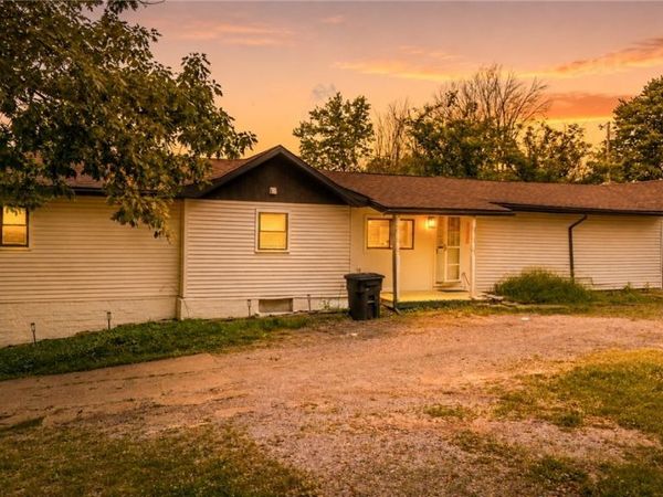 120 Winters Drive , Wintersville, OH 43953