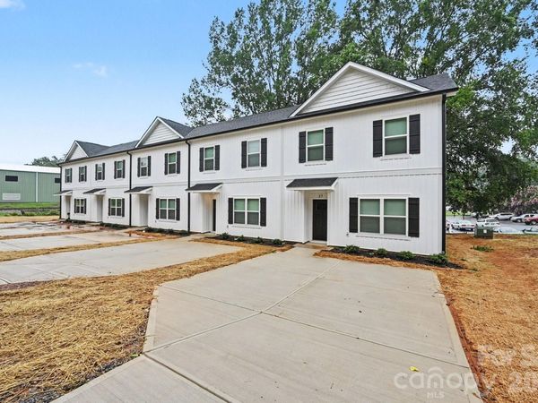 53 E 13th Street, Newton, NC 28658