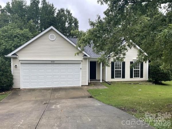 1828 Sugar Hollow Drive , Charlotte, NC 28214