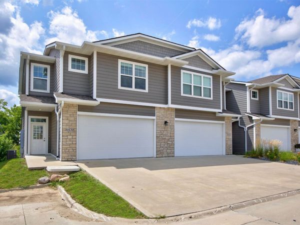 5430 154th Court , Urbandale, IA 50323