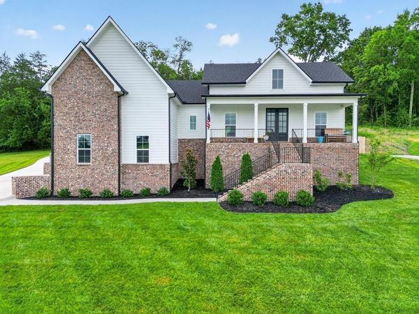 545 Bridle Path Lane, Hartsville, TN 37074