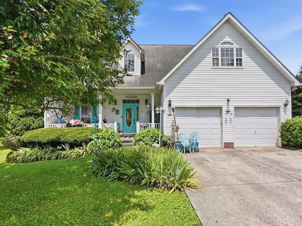 3742 Brookwood Dr, Cookeville, TN 38501