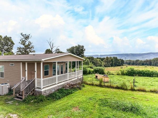232 Eli Ford Rd, Crossville, TN 38571