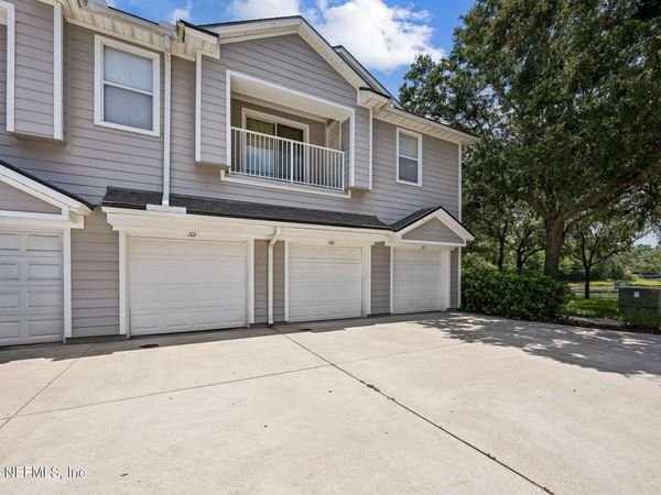 7055 DEER LODGE Circle, Unit 106, Jacksonville, FL 32256