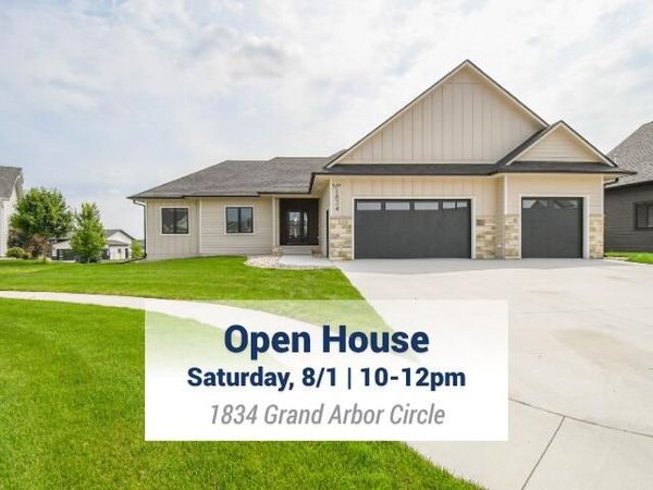1834 Grand Arbor Circle, Brookings, SD 57006