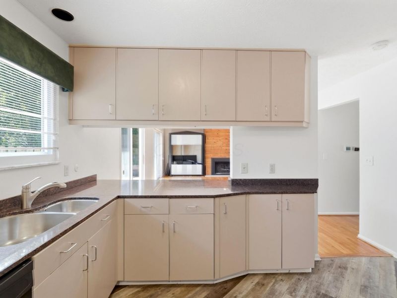 1916 W Lane Avenue , Upper Arlington, OH 43221 Photo 18