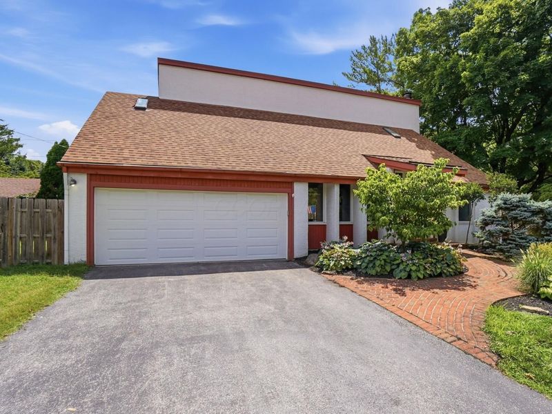1916 W Lane Avenue , Upper Arlington, OH 43221 Photo 2