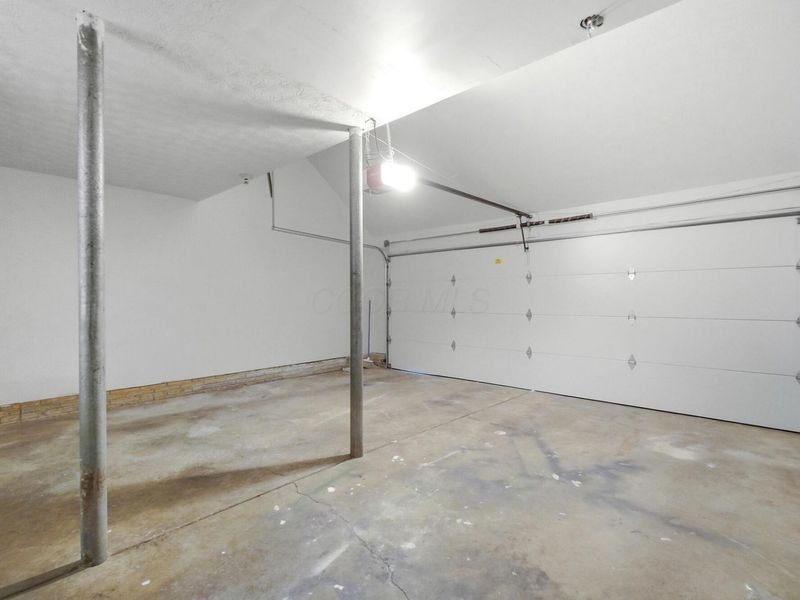 1916 W Lane Avenue , Upper Arlington, OH 43221 Photo 48