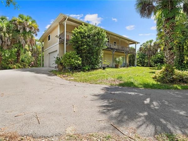 875 20th ST NE, NAPLES, FL 34120