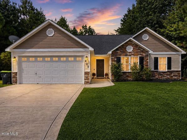 407 Hidden Oaks Drive, Jacksonville, NC 28546