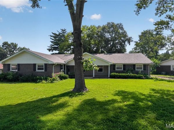 550 Monceau Drive , Ferguson, MO 63135