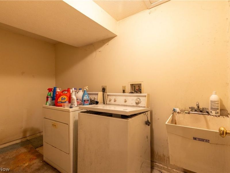 4480 Brooks Road, Cleveland, OH 44105 Photo 16